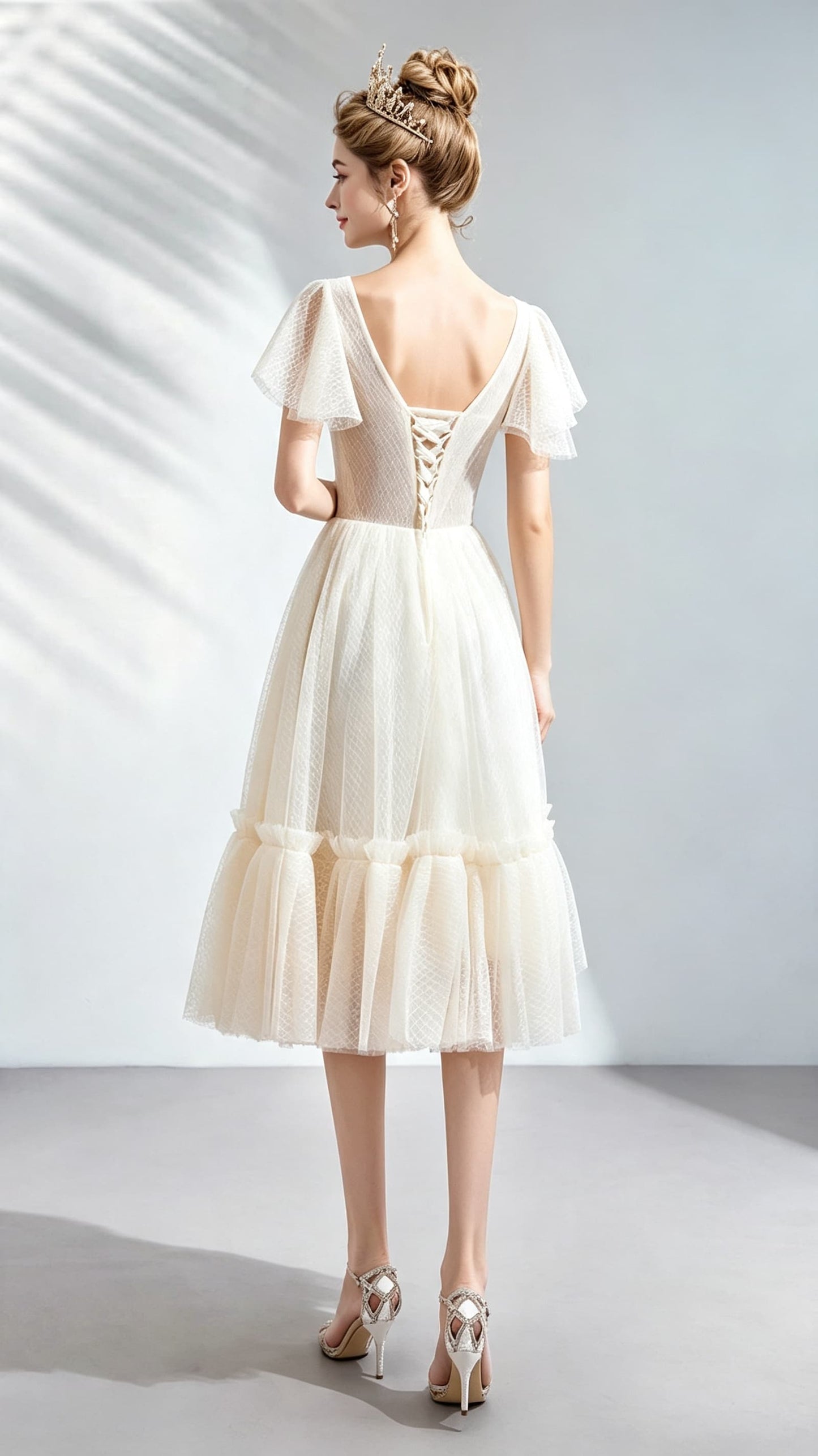 2026 A-line Champagne Evening Dress V Neck Organza Short Formal Dress LFNC0415