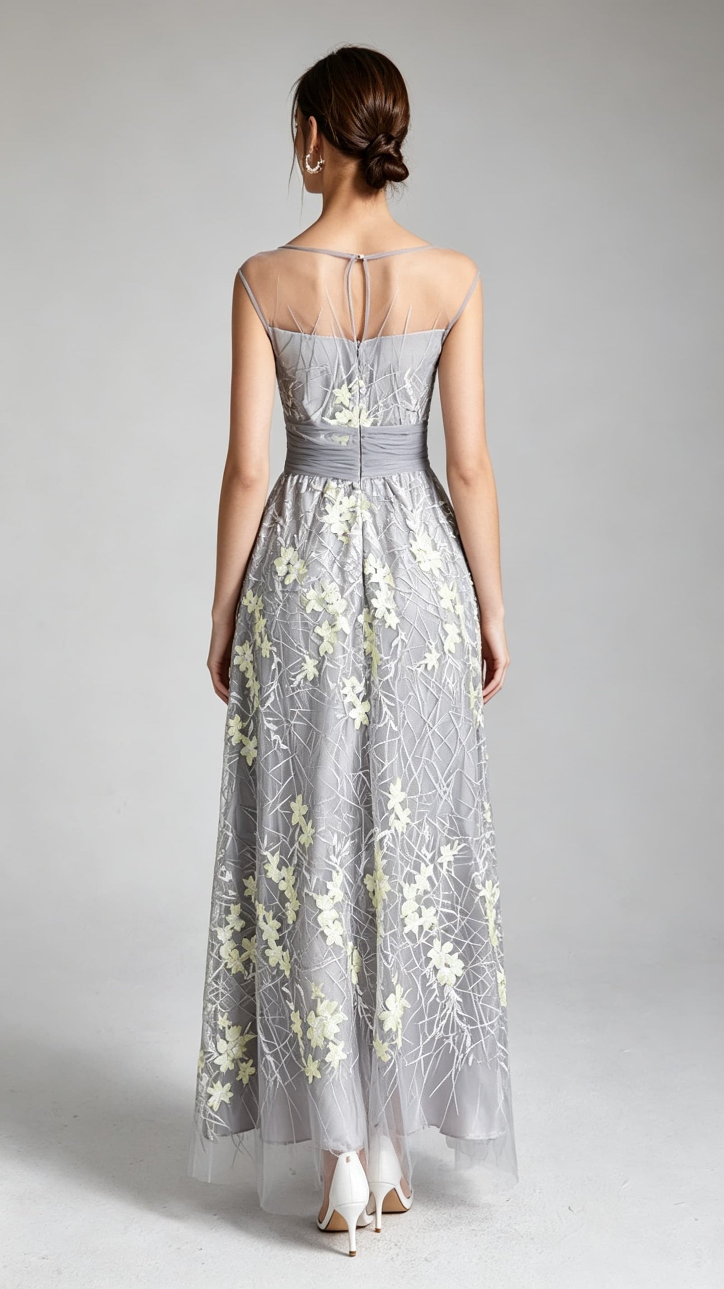 Beautiful tailored A-line Grey Evening Gowns Tulle Formal Dress LFNC0011