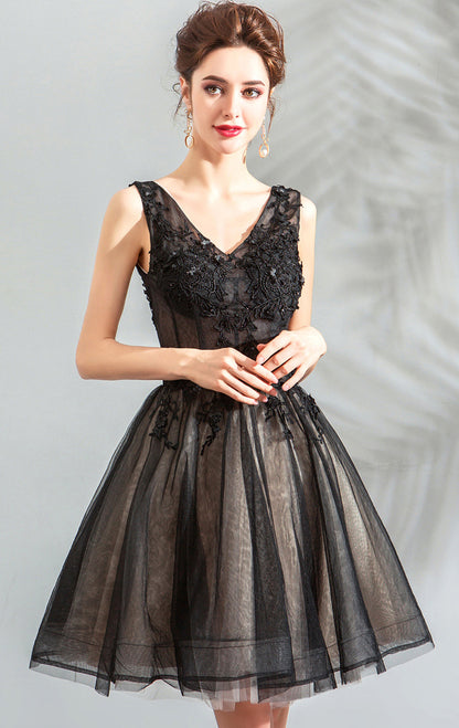 Feminine A-line Black Evening Dress V Neck Tulle Short Formal Dress LFNC0392