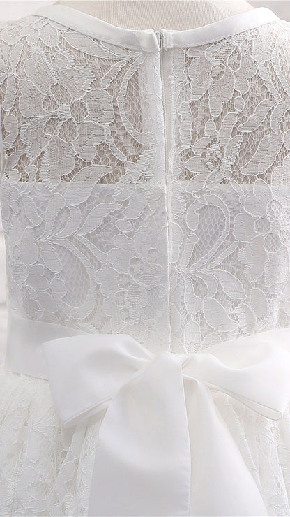 Minimalist A-line White Flower Girl Dresses Round Neck Lace Short Gown LFNGA005